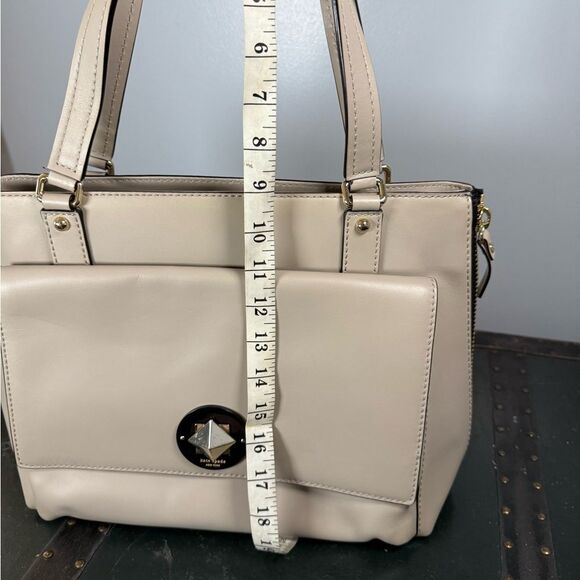 Kate Spade Varick Collection Austin Taupe Purse - Picture 10 of 14